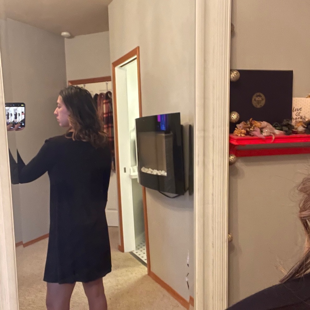 Dress - Picture 2 of 2